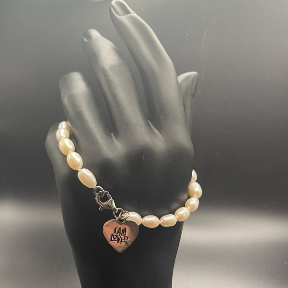 Helzberg Diamonds “I am loved” Pearl Bracelet - Picture 3 of 3